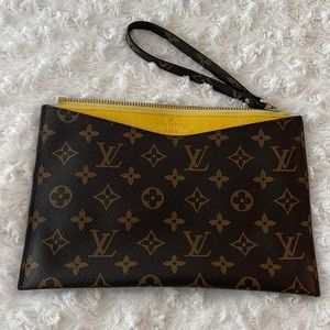 FAUX Louis Vuitton wristlet